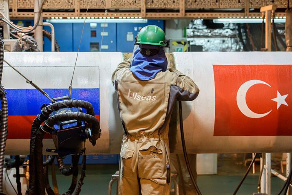 ab 1 ocak 2028den itibaren rus gazinin ithalatini tamamen yasaklama karari aldi rusyanin tek sansi olarak turk akimi kaldi qMtl1XAx.png