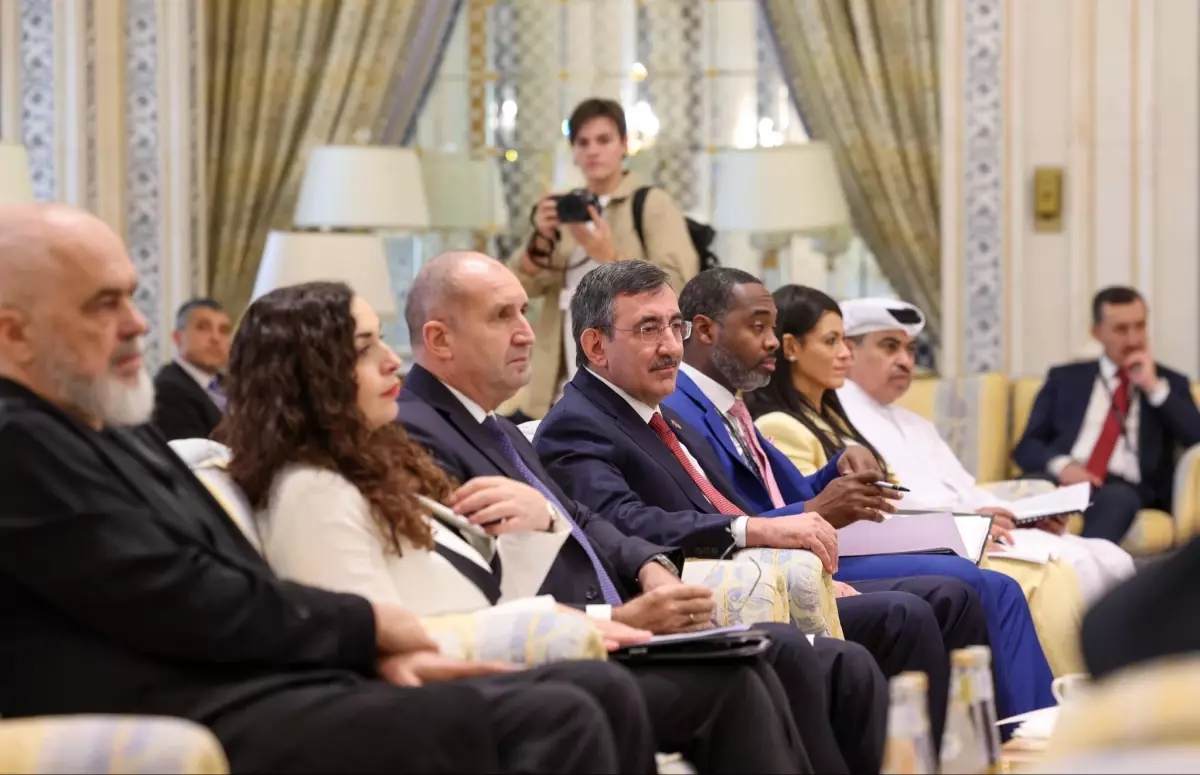 cevdet yilmaz suudi arabistanda yatirim forumuna katildi xjKhe254.jpg