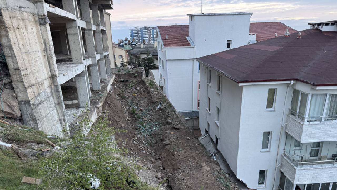 Nevşehir’de İstinat Duvarı Çöktü: Apartman ve Anaokulu Tahliye Edildi