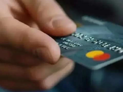 Dusuk limitli kredi karti kullananlar artik iki kere dusunmek zorunda StYYlVhp