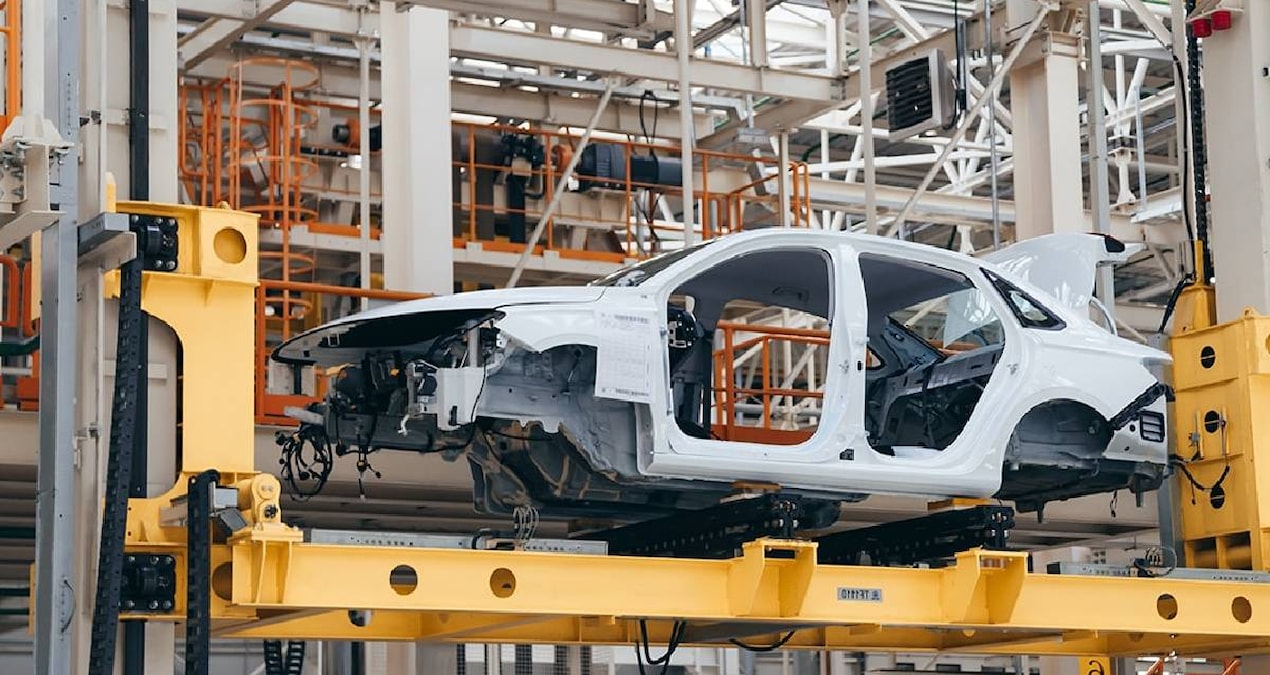 Otomotiv sektorunde tarihi kirilma fabrikalar tek tek kapaniyor 9JLqRyGr